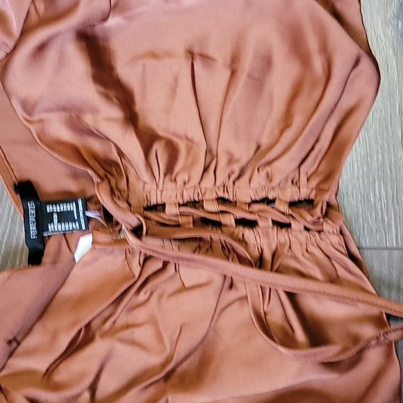 Forever 21 ruched drawstring peasant sleeve crop top - Picture 3 of 7